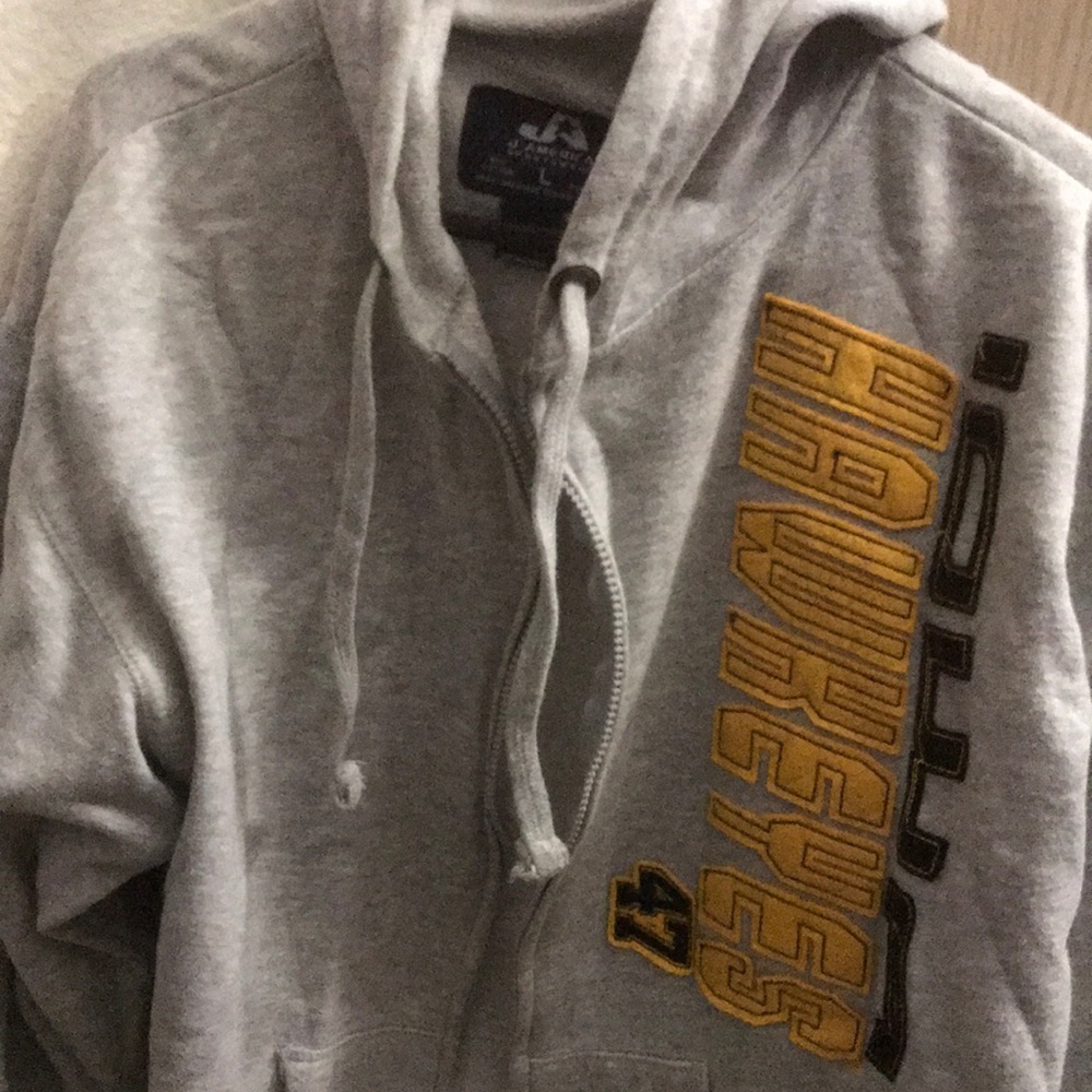 Men’s long sleeved jacket.